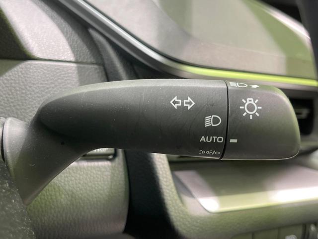 プリウス Ｘ　純正８型ディスプレイオーディオ　バックカメラ　衝突被害軽減システム　レーダークルーズ　禁煙車　ドラレコ　ＬＥＤヘッド　ＥＴＣ２．０　ブラインドスポットモニター　車線逸脱警報　オートエアコン（42枚目）