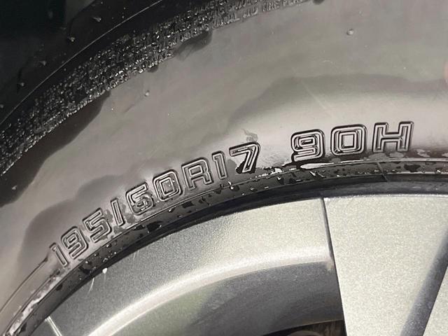 プリウス Ｘ　純正８型ディスプレイオーディオ　バックカメラ　衝突被害軽減システム　レーダークルーズ　禁煙車　ドラレコ　ＬＥＤヘッド　ＥＴＣ２．０　ブラインドスポットモニター　車線逸脱警報　オートエアコン（65枚目）