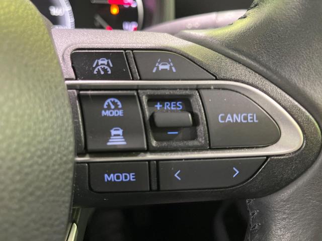 ヴォクシー Ｓ－Ｚ　両側電動スライドドア　純正１０．５インチナビ　バックカメラ　衝突被害軽減システム　レーダークルーズ　禁煙車　ＬＥＤヘッド　ＥＴＣ２．０　シートヒーター　ハーフレザーシート　純正１７インチアルミ（6枚目）