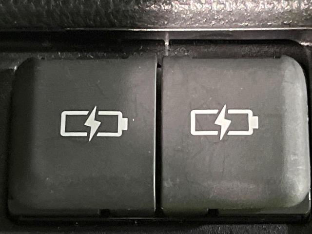 ヴォクシー Ｓ－Ｚ　両側電動スライドドア　純正１０．５インチナビ　バックカメラ　衝突被害軽減システム　レーダークルーズ　禁煙車　ＬＥＤヘッド　ＥＴＣ２．０　シートヒーター　ハーフレザーシート　純正１７インチアルミ（46枚目）