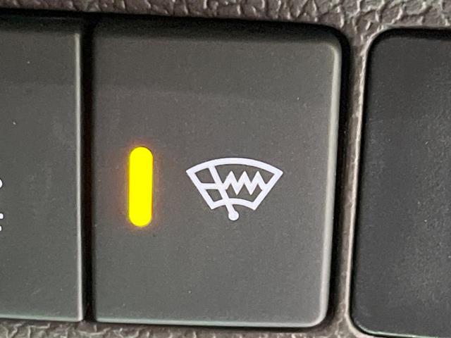 フリード Ｂ　４ＷＤ　６人乗　純正ナビ　バックカメラ　寒冷地仕様　禁煙車　ドラレコ　スマートキー　シートヒーター　ＥＴＣ　オートエアコン　両側スライドドア　Ｂｌｕｅｔｏｏｔｈ　ＣＤ　ＤＶＤ再生　フルセグ（5枚目）