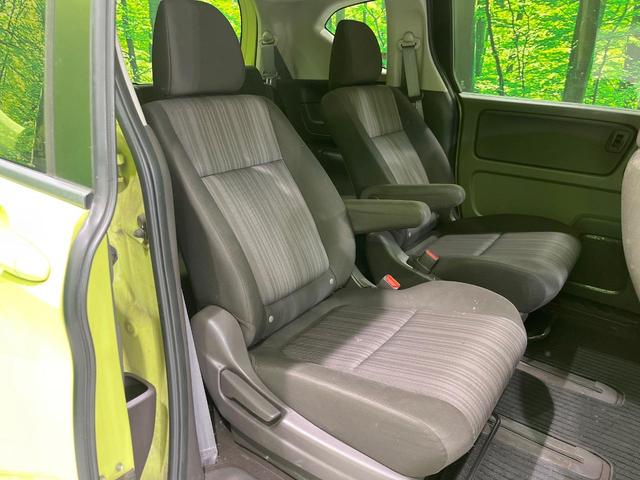 フリード Ｂ　４ＷＤ　６人乗　純正ナビ　バックカメラ　寒冷地仕様　禁煙車　ドラレコ　スマートキー　シートヒーター　ＥＴＣ　オートエアコン　両側スライドドア　Ｂｌｕｅｔｏｏｔｈ　ＣＤ　ＤＶＤ再生　フルセグ（11枚目）