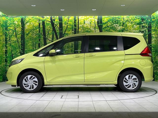 フリード Ｂ　４ＷＤ　６人乗　純正ナビ　バックカメラ　寒冷地仕様　禁煙車　ドラレコ　スマートキー　シートヒーター　ＥＴＣ　オートエアコン　両側スライドドア　Ｂｌｕｅｔｏｏｔｈ　ＣＤ　ＤＶＤ再生　フルセグ（56枚目）