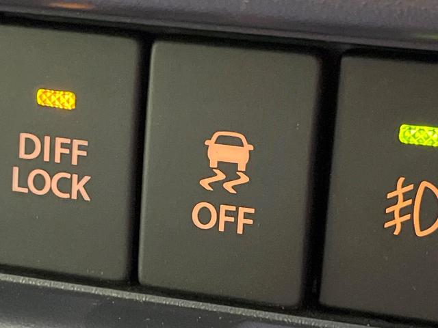スーパーキャリイ Ｘ　４ＷＤ　ＭＴ車　衝突被害軽減システム　禁煙車　ＬＥＤヘッド　車線逸脱警報　オートライト　ＣＤ（8枚目）