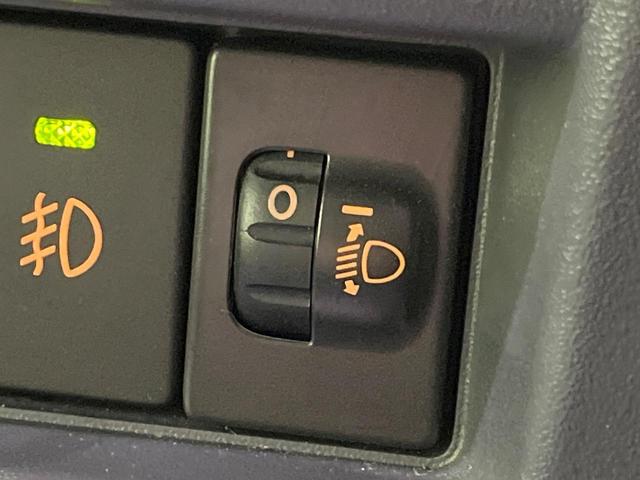 スーパーキャリイ Ｘ　４ＷＤ　ＭＴ車　衝突被害軽減システム　禁煙車　ＬＥＤヘッド　車線逸脱警報　オートライト　ＣＤ（39枚目）