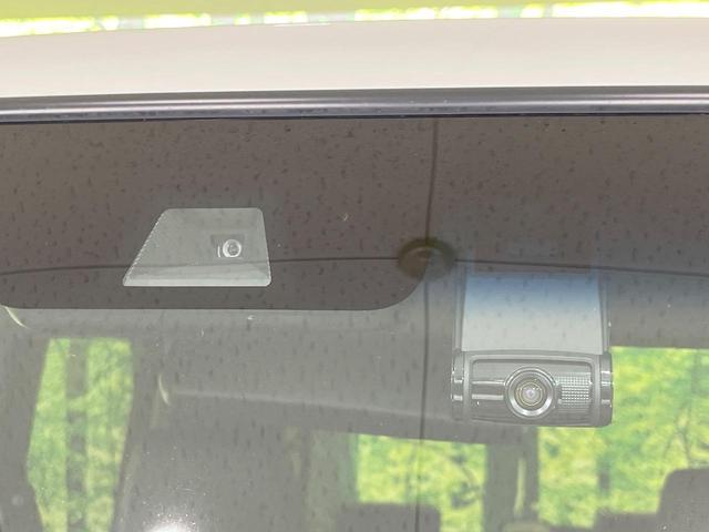 Ｎ－ＢＯＸカスタム Ｇ・Ｌターボホンダセンシング　４ＷＤ　両側電動ドア　バックカメラ　衝突被害軽減システム　レーダークルーズ　禁煙車　ハーフレザーシート　ドラレコ　スマートキー　ＬＥＤヘッド　ビルトインＥＴＣ　純正１５インチアルミ　車線逸脱警報（3枚目）