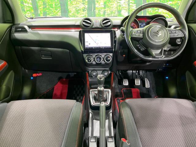 スイフトスポーツ ベースグレード　ＭＴ車　ターボ　８型ＳＤナビ　全周囲カメラ　衝突被害軽減システム　レーダークルーズ　禁煙車　シートヒーター　ドラレコ　スマートキー　ＬＥＤヘッド　ビルトインＥＴＣ　純正１７インチアルミ　車線逸脱警報（2枚目）