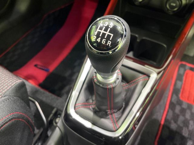 スイフトスポーツ ベースグレード　ＭＴ車　ターボ　８型ＳＤナビ　全周囲カメラ　衝突被害軽減システム　レーダークルーズ　禁煙車　シートヒーター　ドラレコ　スマートキー　ＬＥＤヘッド　ビルトインＥＴＣ　純正１７インチアルミ　車線逸脱警報（6枚目）