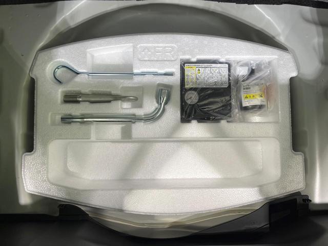 スイフトスポーツ ベースグレード　ＭＴ車　ターボ　８型ＳＤナビ　全周囲カメラ　衝突被害軽減システム　レーダークルーズ　禁煙車　シートヒーター　ドラレコ　スマートキー　ＬＥＤヘッド　ビルトインＥＴＣ　純正１７インチアルミ　車線逸脱警報（35枚目）