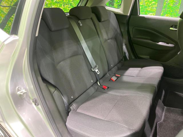 ノート Ｘ　ＦＯＵＲ　４ＷＤ　禁煙車　エマージェンシーブレーキ　ＳＤナビ　シートヒーター　ステアリングヒーター　コーナーセンサー　ＬＥＤヘッド　オートハイビーム　スマートキー　オートエアコン　ＥＴＣ　フルセグ（9枚目）