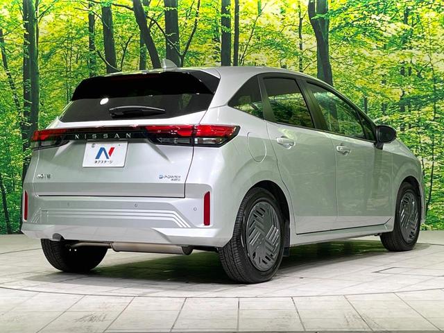 ノート Ｘ　ＦＯＵＲ　４ＷＤ　禁煙車　エマージェンシーブレーキ　ＳＤナビ　シートヒーター　ステアリングヒーター　コーナーセンサー　ＬＥＤヘッド　オートハイビーム　スマートキー　オートエアコン　ＥＴＣ　フルセグ（17枚目）