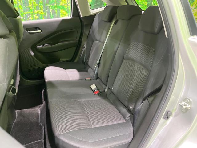 ノート Ｘ　ＦＯＵＲ　４ＷＤ　禁煙車　エマージェンシーブレーキ　ＳＤナビ　シートヒーター　ステアリングヒーター　コーナーセンサー　ＬＥＤヘッド　オートハイビーム　スマートキー　オートエアコン　ＥＴＣ　フルセグ（21枚目）