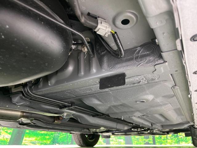 ノート Ｘ　ＦＯＵＲ　４ＷＤ　禁煙車　エマージェンシーブレーキ　ＳＤナビ　シートヒーター　ステアリングヒーター　コーナーセンサー　ＬＥＤヘッド　オートハイビーム　スマートキー　オートエアコン　ＥＴＣ　フルセグ（33枚目）