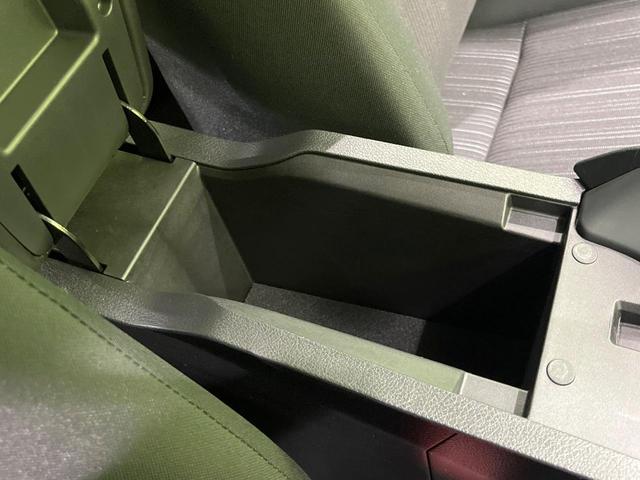 ノート Ｘ　ＦＯＵＲ　４ＷＤ　禁煙車　エマージェンシーブレーキ　ＳＤナビ　シートヒーター　ステアリングヒーター　コーナーセンサー　ＬＥＤヘッド　オートハイビーム　スマートキー　オートエアコン　ＥＴＣ　フルセグ（49枚目）