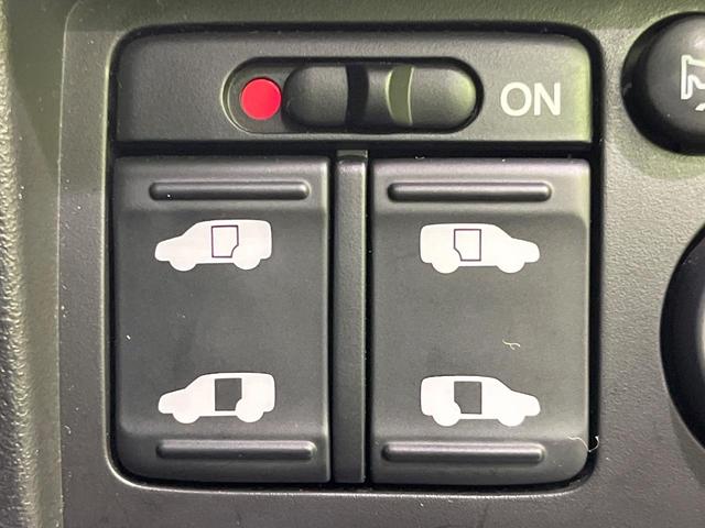 フリードスパイクハイブリッド ジャストセレクション 純正ナビ バックカメラ 両側パワースライドドア クルーズコントロール ETC HIDヘッドライト オートエアコン ステアリングスイッチ 地デジ ハーフレザーシート(5枚目)