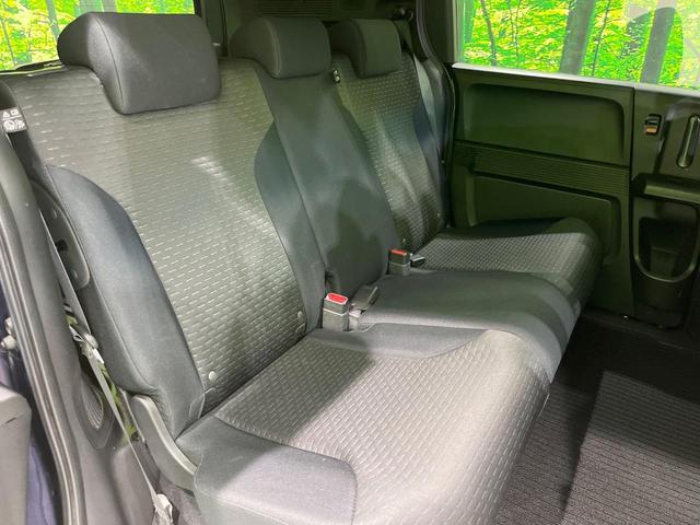 フリードスパイクハイブリッド ジャストセレクション 純正ナビ バックカメラ 両側パワースライドドア クルーズコントロール ETC HIDヘッドライト オートエアコン ステアリングスイッチ 地デジ ハーフレザーシート(9枚目)