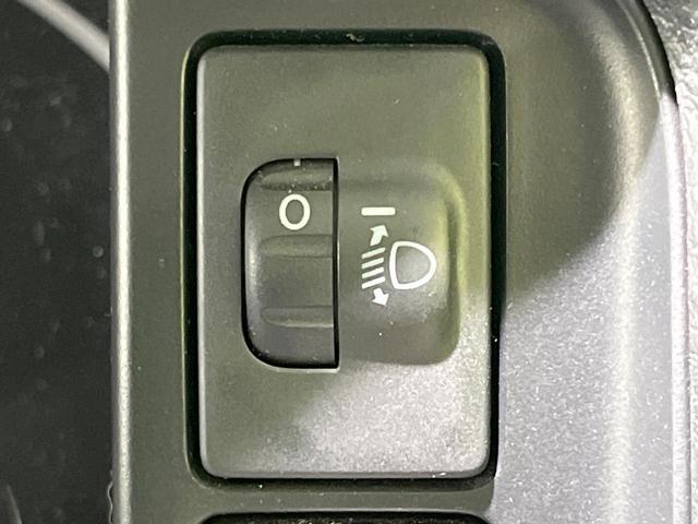 ハイエースバン ロングＤＸ　４ＷＤ　ディーゼル（軽油）　純正ＳＤナビ　全周囲カメラ　衝突被害軽減システム　禁煙車　ビルトインＥＴＣ　オートハイビーム　車線逸脱警報　オートライト　Ｂｌｕｅｔｏｏｔｈ　ＣＤ　ＤＶＤ再生　フルセグ（45枚目）