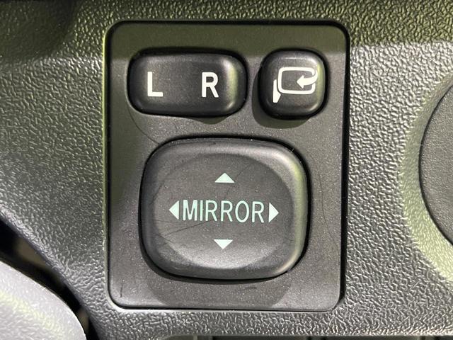 ハイエースバン ロングＤＸ　４ＷＤ　ディーゼル（軽油）　純正ＳＤナビ　全周囲カメラ　衝突被害軽減システム　禁煙車　ビルトインＥＴＣ　オートハイビーム　車線逸脱警報　オートライト　Ｂｌｕｅｔｏｏｔｈ　ＣＤ　ＤＶＤ再生　フルセグ（56枚目）