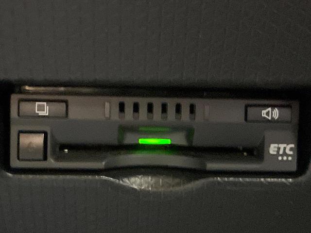 タント カスタムXセレクション 4WD 両側電動スライドドアドア 純正SDナビ バックカメラ 衝突被害軽減システム 禁煙車 ハーフレザーシート ドラレコ Bluetooth LEDヘッド スマートキー ETC 純正14インチアルミ(7枚目)