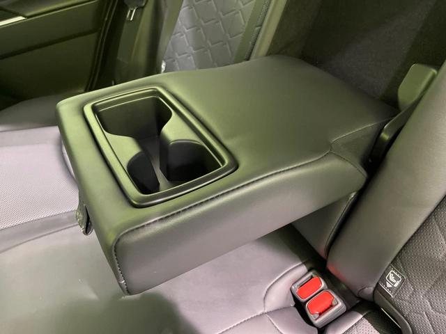 RAV4 アドベンチャー オフロードパッケージII 4WD 純正10.5型ディスプレイオーディオ バックカメラ 衝突被害軽減システム レーダークルーズ レザー調シート 禁煙車 LEDヘッド ETC2.0 純正18インチアルミ ステアリングヒーター(40枚目)