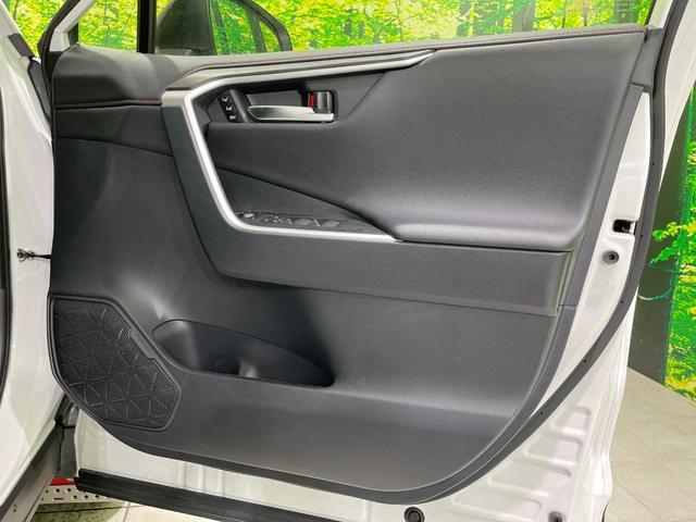 RAV4 アドベンチャー オフロードパッケージII 4WD 純正10.5型ディスプレイオーディオ バックカメラ 衝突被害軽減システム レーダークルーズ レザー調シート 禁煙車 LEDヘッド ETC2.0 純正18インチアルミ ステアリングヒーター(45枚目)