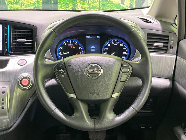 エルグランド ライダー　４ＷＤ　両側電動スライド　純正８型ナビ　バックカメラ　禁煙車　電動リアゲート　黒革シート　ＬＥＤヘッド　ビルトインＥＴＣ　クルコン　パワーバックドア　純正１８インチア（9枚目）