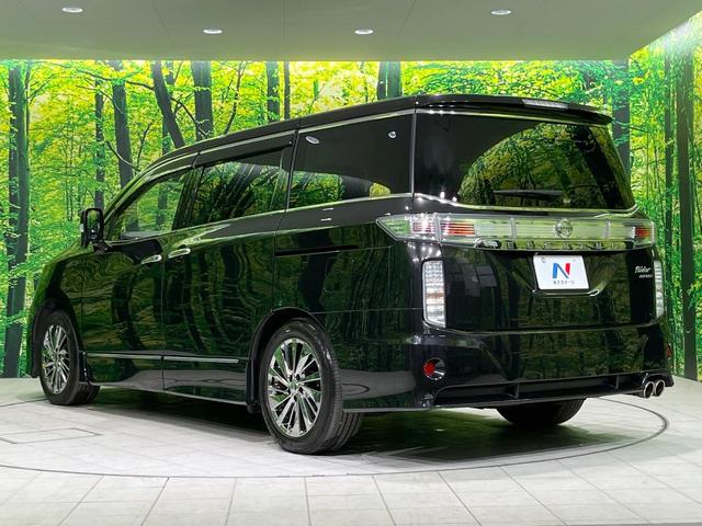 エルグランド ライダー　４ＷＤ　両側電動スライド　純正８型ナビ　バックカメラ　禁煙車　電動リアゲート　黒革シート　ＬＥＤヘッド　ビルトインＥＴＣ　クルコン　パワーバックドア　純正１８インチア（29枚目）