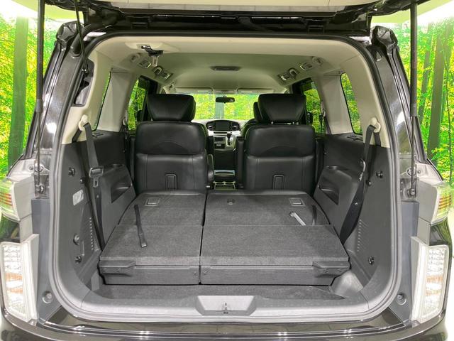 エルグランド ライダー　４ＷＤ　両側電動スライド　純正８型ナビ　バックカメラ　禁煙車　電動リアゲート　黒革シート　ＬＥＤヘッド　ビルトインＥＴＣ　クルコン　パワーバックドア　純正１８インチア（35枚目）