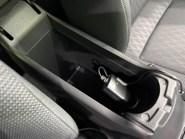 アクア G 禁煙車 セーフティセンス 純正ナビ 全周囲カメラ アクセサリーコンセント シートヒーター レーダークルーズ LEDヘッド オートハイビーム ETC Bluetooth スマートキー オートエアコン(63枚目)