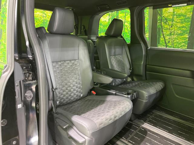 ヴォクシー Ｓ－Ｚ　禁煙車　フリップダウンモニター　セーフティセンス　純正ナビ　バックカメラ　両側パワースライドドア　シートヒーター　レーダークルーズ　ＬＥＤヘッド　オートハイビーム　ＥＴＣ２．０　Ｂｌｕｅｔｏｏｔｈ（9枚目）