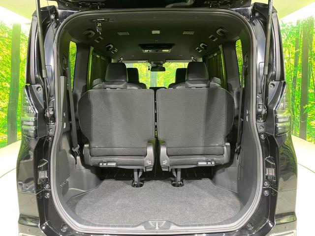 ヴォクシー Ｓ－Ｚ　禁煙車　フリップダウンモニター　セーフティセンス　純正ナビ　バックカメラ　両側パワースライドドア　シートヒーター　レーダークルーズ　ＬＥＤヘッド　オートハイビーム　ＥＴＣ２．０　Ｂｌｕｅｔｏｏｔｈ（11枚目）