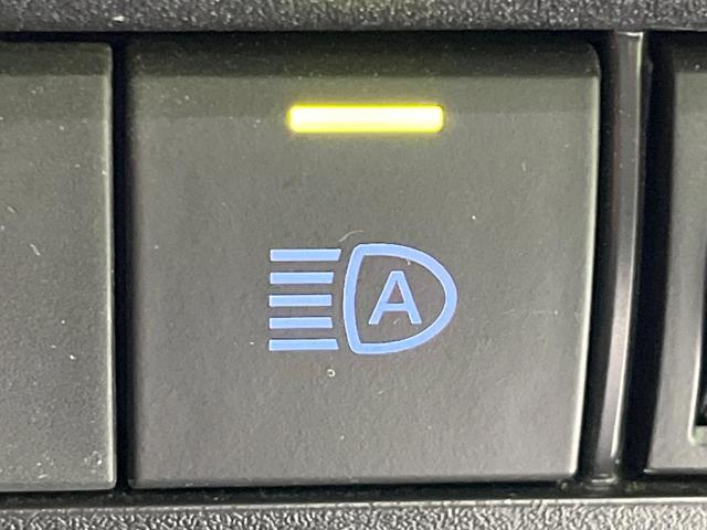 ヴォクシー Ｓ－Ｚ　禁煙車　フリップダウンモニター　セーフティセンス　純正ナビ　バックカメラ　両側パワースライドドア　シートヒーター　レーダークルーズ　ＬＥＤヘッド　オートハイビーム　ＥＴＣ２．０　Ｂｌｕｅｔｏｏｔｈ（50枚目）