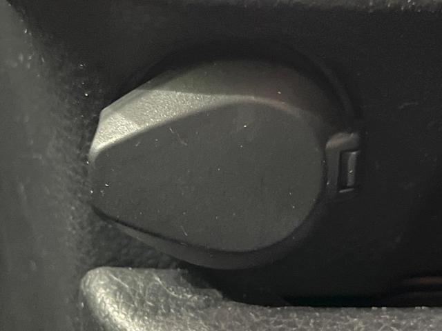 ヴォクシー Ｓ－Ｚ　禁煙車　フリップダウンモニター　セーフティセンス　純正ナビ　バックカメラ　両側パワースライドドア　シートヒーター　レーダークルーズ　ＬＥＤヘッド　オートハイビーム　ＥＴＣ２．０　Ｂｌｕｅｔｏｏｔｈ（66枚目）