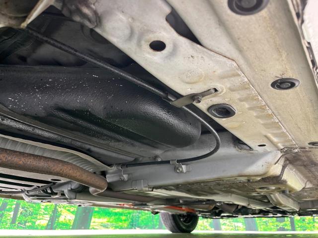 シエンタ ハイブリッドG クエロ 両側電動ドア 純正SDナビ バックカメラ 衝突被害軽減システム 禁煙車 ハーフレザーシート コーナーセンサー スマートキー LEDヘッド クルコン オートハイビーム 車線逸脱警報 オートライト(31枚目)