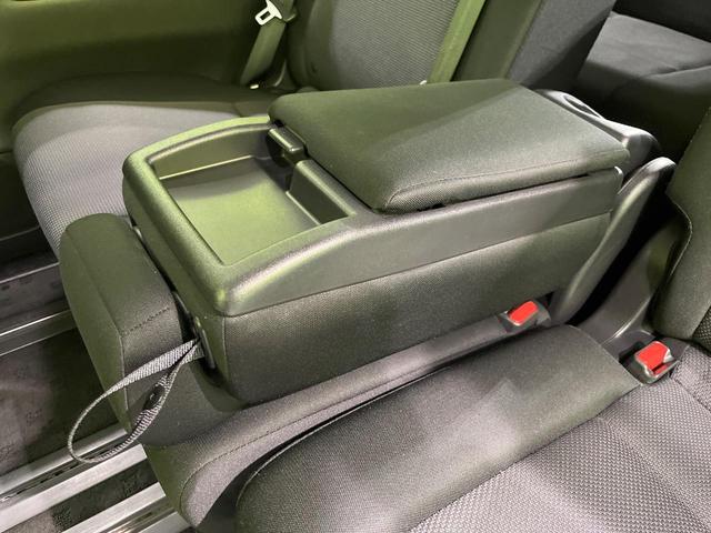 セレナ XV 4WD 両側電動ドア SDナビ バックカメラ 衝突被害軽減システム 禁煙車 スマートキー ビルトインETC クルコン オートライト オートエアコン リアエアコン Bluetooth CD(27枚目)