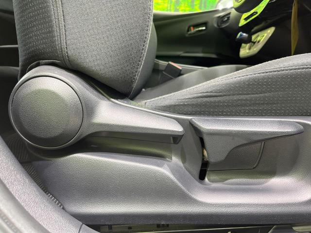 プリウス S SDナビ 禁煙車 スマートキー LEDヘッド ビルトインETC 純正15インチアルミ オートライト オートエアコン CD 地デジ(7枚目)