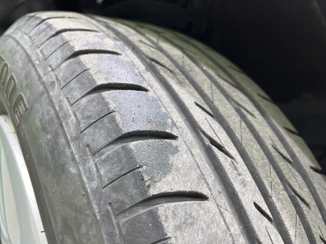 プリウス S SDナビ 禁煙車 スマートキー LEDヘッド ビルトインETC 純正15インチアルミ オートライト オートエアコン CD 地デジ(25枚目)