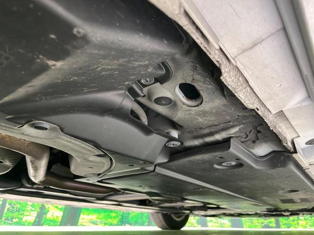 プリウス S SDナビ 禁煙車 スマートキー LEDヘッド ビルトインETC 純正15インチアルミ オートライト オートエアコン CD 地デジ(30枚目)