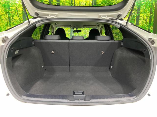 プリウス S SDナビ 禁煙車 スマートキー LEDヘッド ビルトインETC 純正15インチアルミ オートライト オートエアコン CD 地デジ(32枚目)