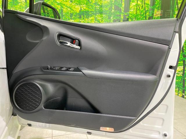 プリウス S SDナビ 禁煙車 スマートキー LEDヘッド ビルトインETC 純正15インチアルミ オートライト オートエアコン CD 地デジ(41枚目)