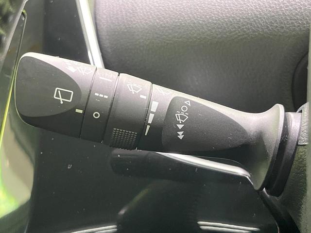 プリウス S SDナビ 禁煙車 スマートキー LEDヘッド ビルトインETC 純正15インチアルミ オートライト オートエアコン CD 地デジ(48枚目)