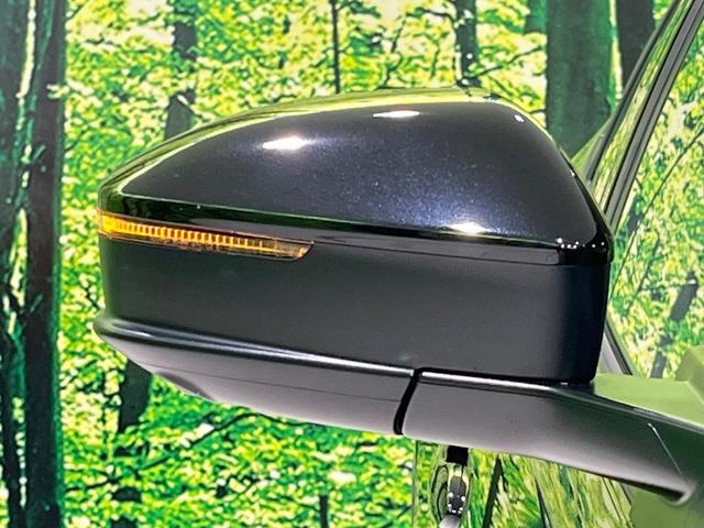 プリウス Z 4WD サンルーフ 全周囲カメラ 衝突被害軽減システム レーダークルーズ 禁煙車 電動リアゲート レザー調シート 前席シートエアコン パワーシート コーナーセンサー スマートキー LEDヘッド(21枚目)