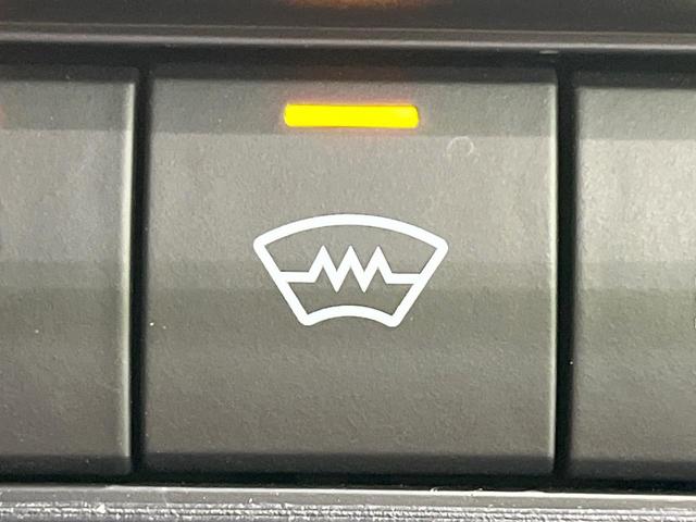 プリウス Z 4WD サンルーフ 全周囲カメラ 衝突被害軽減システム レーダークルーズ 禁煙車 電動リアゲート レザー調シート 前席シートエアコン パワーシート コーナーセンサー スマートキー LEDヘッド(52枚目)