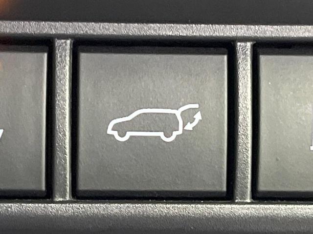 プリウス Z 4WD サンルーフ 全周囲カメラ 衝突被害軽減システム レーダークルーズ 禁煙車 電動リアゲート レザー調シート 前席シートエアコン パワーシート コーナーセンサー スマートキー LEDヘッド(56枚目)