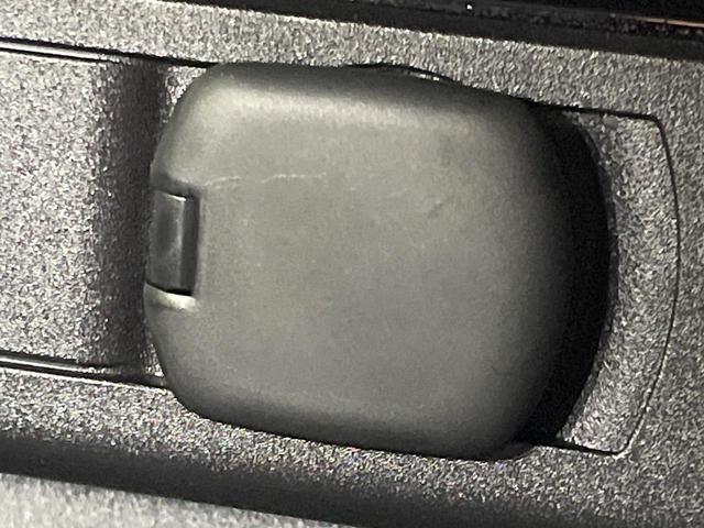 プリウス Z 4WD サンルーフ 全周囲カメラ 衝突被害軽減システム レーダークルーズ 禁煙車 電動リアゲート レザー調シート 前席シートエアコン パワーシート コーナーセンサー スマートキー LEDヘッド(72枚目)