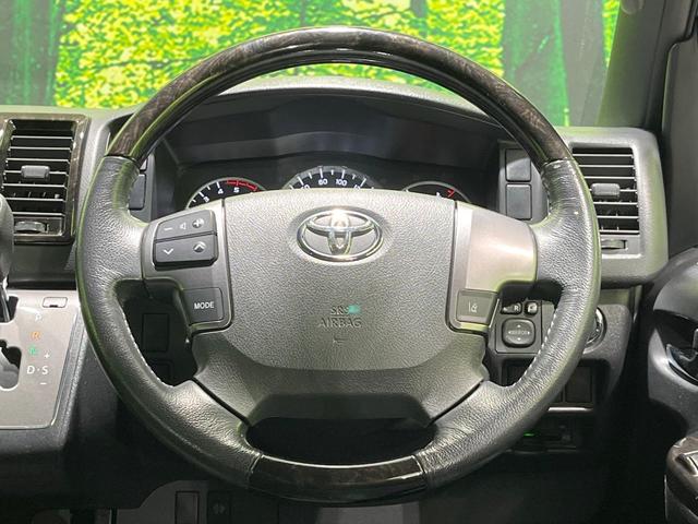 ハイエースバン スーパーＧＬ　ダークプライムＩＩ　４ＷＤ　ディーゼル（軽油）　セーフティセンス　純正ナビ　バックカメラ　レーンアシスト　ＬＥＤヘッド　オートハイビーム　ＥＴＣ　ドラレコ　Ｂｌｕｅｔｏｏｔｈ　フルセグ　純正１５インチＡＷ　スマートキー（11枚目）