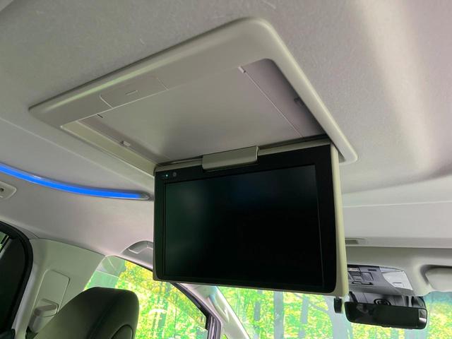 ヴェルファイアハイブリッド ＺＲ　Ｇエディション　４ＷＤ　ムーンルーフ　両側電動スライド　後席モニター　純正１０型ナビ　バックカメラ　１００Ｖ電源　衝突被害軽減システム　レーダークルーズ　禁煙車　電動リアゲート　黒革シート　シートベンチレーション（7枚目）