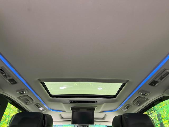 ヴェルファイアハイブリッド ＺＲ　Ｇエディション　４ＷＤ　ムーンルーフ　両側電動スライド　後席モニター　純正１０型ナビ　バックカメラ　１００Ｖ電源　衝突被害軽減システム　レーダークルーズ　禁煙車　電動リアゲート　黒革シート　シートベンチレーション（41枚目）