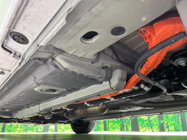 アクア Ｘ　純正ディススプレイオーディオ　バックカメラ　レーダークルーズ　禁煙車　ドラレコ　コーナーセンサー　ＬＥＤヘッド　ビルトインＥＴＣ　車線逸脱警報　オートライト　オートエアコン　Ｂｌｕｅｔｏｏｔｈ（32枚目）