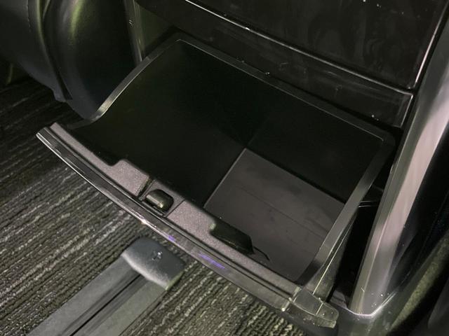 アルファード ２．５Ｓ　Ｃパッケージ　両側電動スライド　フリップダウンモニター　純正９型ディススプレイオーディオ　バックカメラ　衝突被害軽減システム　レーダークルーズ　禁煙車　レザー調シート　シートエアコン　ドラレコ　ＬＥＤヘッド　ＥＴＣ（46枚目）